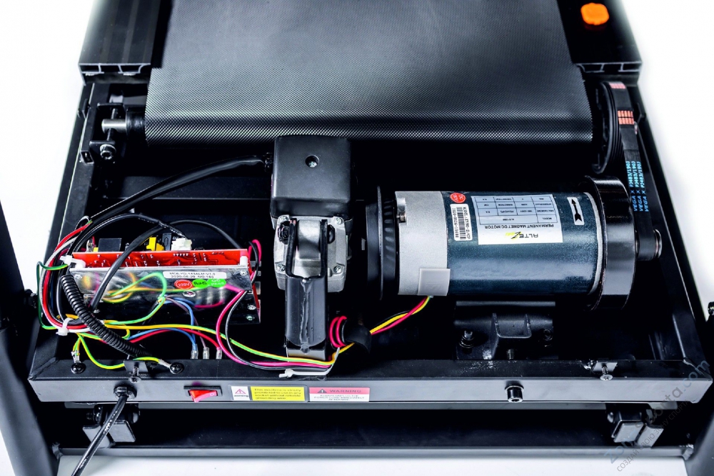 Беговая дорожка Altezani ALS 1200